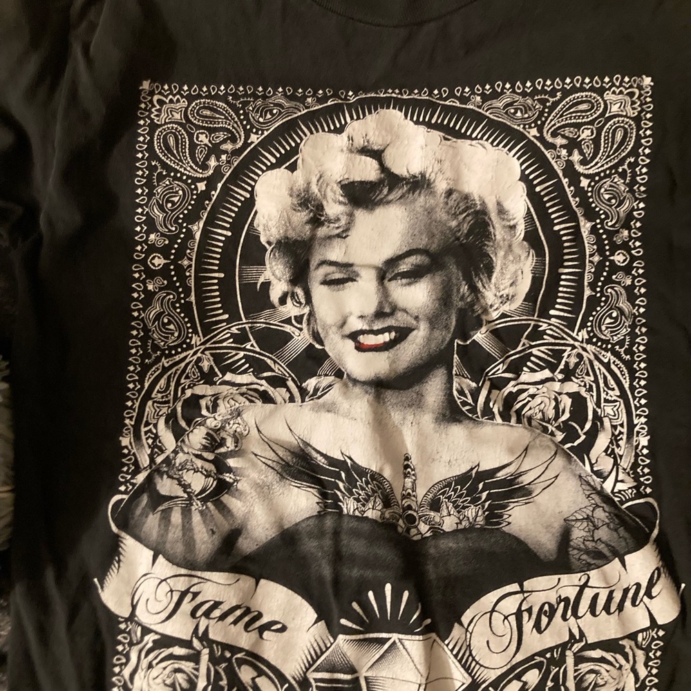 Marilyn Monroe shirt. Worn 3-5 times.